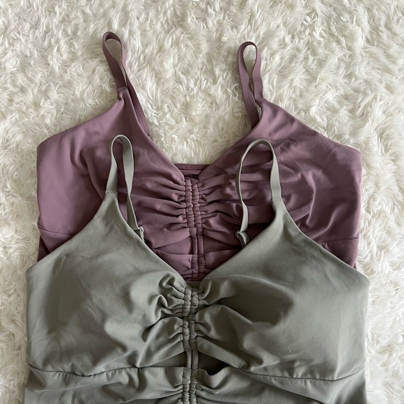 Bundle! Two Athleta Large Sports Bras - Picture 7 of 8